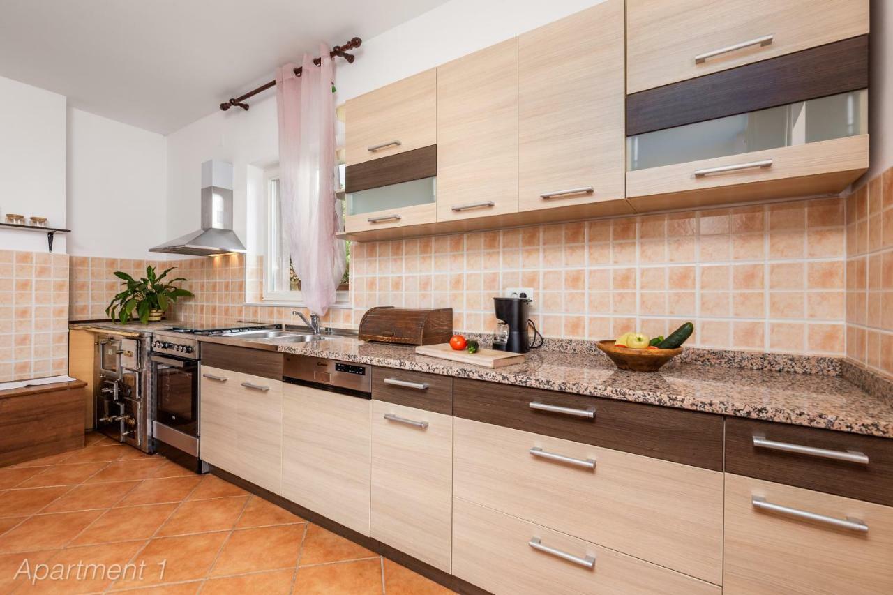 Apartments Rumac โอปาติยา ภายนอก รูปภาพ